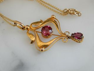 A Stunning Antique Art Nouveau 9 Ct Gold Almandine Garnet Pendant & Chain