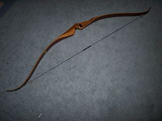 Vintage Grizzly Bear Archery Wood & Laminate Archery Recurve Bow 46