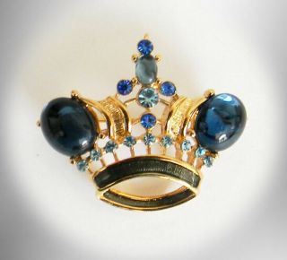 Trifari Vintage Alfred Phillipe Regal Crown Brooch With Gold Tone Metal