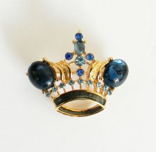 Trifari vintage Alfred Phillipe regal crown brooch with gold tone metal 2