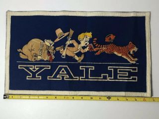^vtg.  Yale Bulldogs Princeton Harvard Felt Banner Flag Chicago Pennant Co.  Bc13