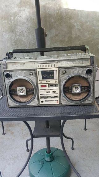 Sharp GF - 9696 FULLY VINTAGE BOOMBOX GHETTOBLASTER - OVERSEAS_VOLTAGE_40W 3