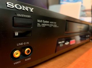 Sony Slv - E580ee Video Cassette Recorder Vintage Vcr Pal Ntsc Vhs Remote