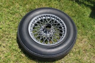 vintage austin healey wire wheel tire dunlop RS5 5.  90 - 15 vintage orig 6