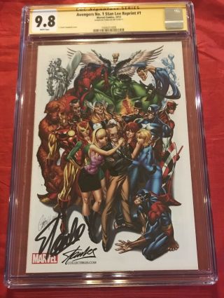 Avengers 1 Rare Campbell Variant Sdcc Ed.  & Signed By Stan Lee Cgc Ss 9.  8 Hot