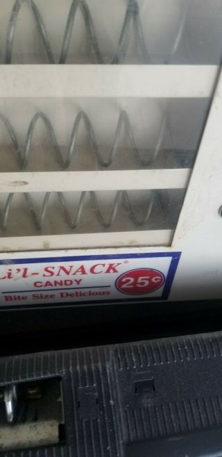 Vintage Li ' l Snack Vending Candy Machine 3