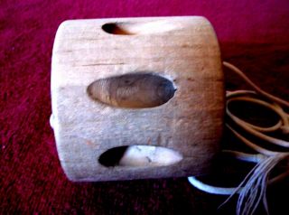 VINTAGE Traditional Sewing Bobbin Wood Toy with Cord Aarikka Finland 1960 - 70s 5