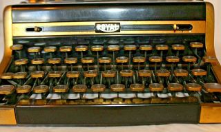 RARE Vintage Royal Quiet De Luxe 24K Plated Portable Typewriter 1940 ' s GREAT 2