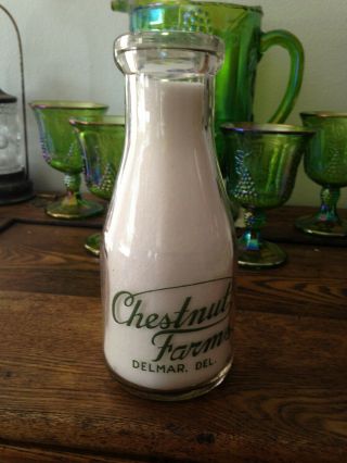 CHESTNUT FARMS,  DELMAR,  DEL.  (One Pint) vintage milk bottle w/ green lettering 4