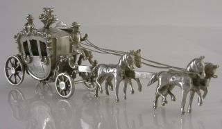 DUTCH SOLID SILVER HORSE DRAWN CARRIAGE MINIATURE c1950 ' s GOOD SIZE 4.  5inch 5