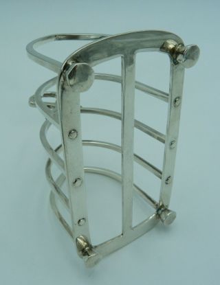 George V Silver Toast Rack 1913 Thomas Bradbury in A1. 5