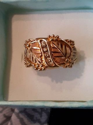 Vintage 10k Black Hills Gold Ring With Leaves And Diamonds -.  10 Carats Size 11