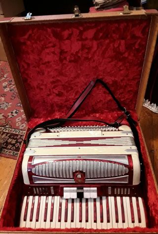 Vintage Red Castiglione Detroit 41 Key Accordion Made In Italy 297 Vc W\case