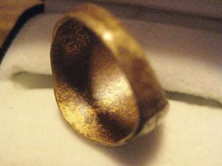 WWII U.  S.  Army Military Ring - Size 8 1/2 5