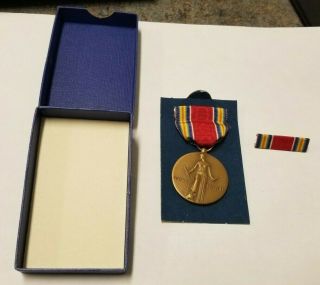 Ww2 U.  S.  Military Victory Medal W/full Ribbon & Ribbon Bar Box