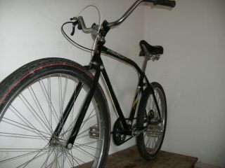vintage cycle old school raleigh bomber.  vw camper cruiser bike 6