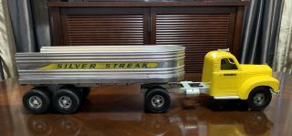 Vintage Smith Miller Mack Truck & Fruehauf Silver Streak Trailer (yellow)