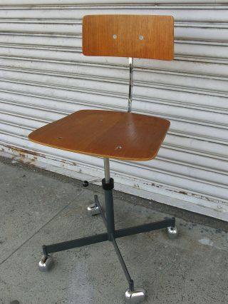 Vtg Mid Century Modern Danish Jorgen Rasmussen Kevi Desk Chair W Chrome Casters