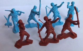 Marx Vintage 1950s Davy Crockett Creme Shako Alamo Toy Figures