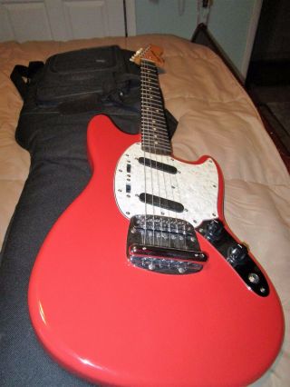 Fender Squier Vintage Modified Mustang Guitar Rosewood Fret Fiesta Red With Case