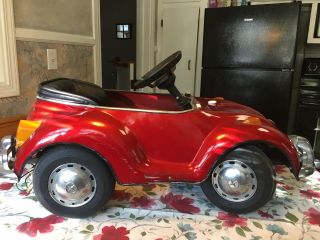 1970s Vintage Volkswagen Beetle Red Electric/Battery Powered Pedal Car 2