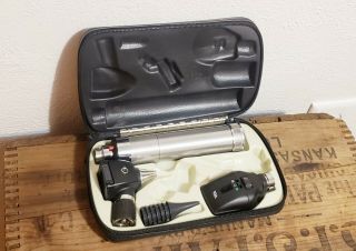 Vintage Welch Allyn Diagnostic Set Case Otoscope Ophthalmoscope Sofspec Specula