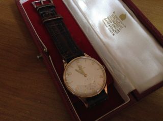 Vintage Certina 9ct gold gents wrist watch With Lovely Goldsmiths Watch Box 3