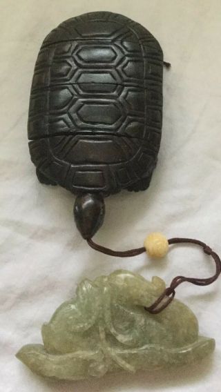 Vintage Carved Japanese Pill Box 4 Section Wood Carved Turtle