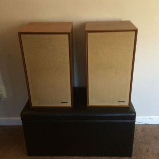 Pioneer Vintage Speaker Pair Model Cs - E400 Wood Cabinets