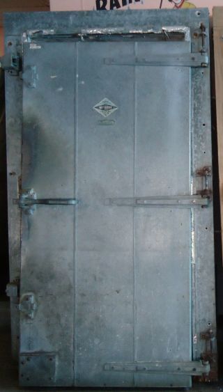 Vintage Walk - in Cooler / Freezer Door Jamison (Last one) 2