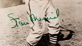 1940s STAN MUSIAL Signed Photo vtg HOF St Louis Cardinals Team Auto RARE 2