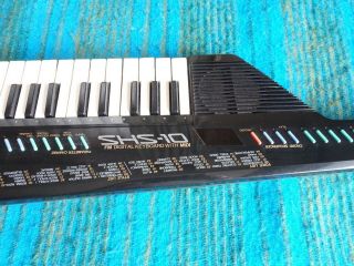 Yamaha SHS - 10 FM Digital Midi Synthesizer / Keytar Vintage w/ AC Adapter - D203 5
