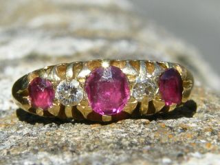 Antique - 18ct Gold/ruby & Diamond 5 Stone Ring - B 