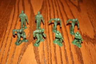 Set Of 8 Vintage Andy Gard Army Ringhand Soldiers 2 - Auburn Marx Mpc Timmee