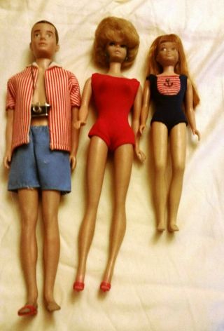 1960 ' s Vintage Barbie & Ken dolls,  cases,  clothing & accessories 2