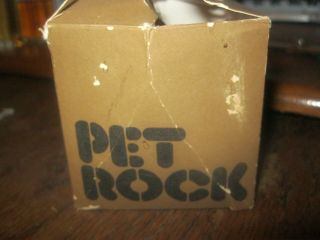 1975 Pet Rock by ROCK BOTTOM PRODUCTIONS In WORN BOX w/Training Booklet 5