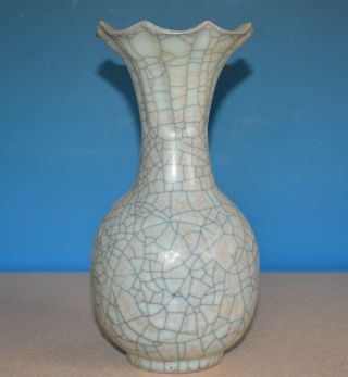Antique Chinese Crackle Porcelain Vase Floral Rim Rare U7181