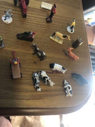 HO Train Figures.  People And Animals some are lead or metal and very old 5