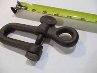 Newhouse Bear Trap Clevis for a No.  6 Trap chain / HUTZEL / Vintage 2