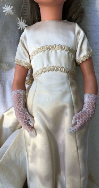 Vintage Simona Furga Alta Moda Bride Doll Long Eyelashes Champagne Hair Italy 7