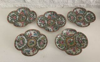 Set Of 5 Antique Unusual 1800’s Hand Painted Chinese Rose Medallion Platters Nr