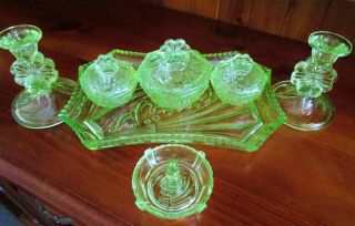 Vintage 1930s Artdeco Daisies& Lovehearts Green Uranium Glass Dressing Table Set