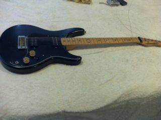 Vintage 83 - 84 Washburn Force 2 electric guitar Hard to find model rare 2