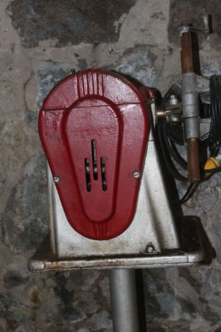 VINTAGE Red Devil Paint Conditioner/Shaker 8