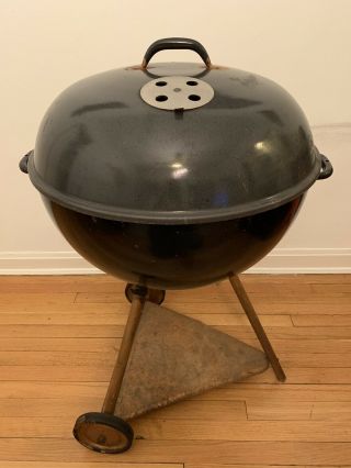 Vintage Weber Kettle 22.  5 " Charcoal Grill Wood Dale Il - Late 1950’s