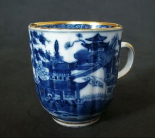 PERFECT CHINESE 18th C QIANLONG BLUE AND WHITE PAGODA LAKE TEA CUP VASE BOWL 2 2