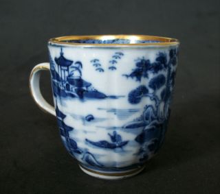 PERFECT CHINESE 18th C QIANLONG BLUE AND WHITE PAGODA LAKE TEA CUP VASE BOWL 2 5