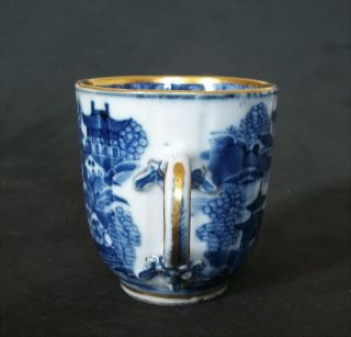 PERFECT CHINESE 18th C QIANLONG BLUE AND WHITE PAGODA LAKE TEA CUP VASE BOWL 2 8