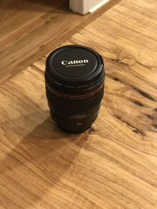 Canon EF 35 - 35mm f/1.  4 L USM Lens - RARELY 4