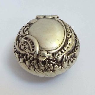 LOVELY DECORATIVE ENGLISH ANTIQUE VICTORIAN 1897 SOLID STERLING SILVER PILL BOX 2
